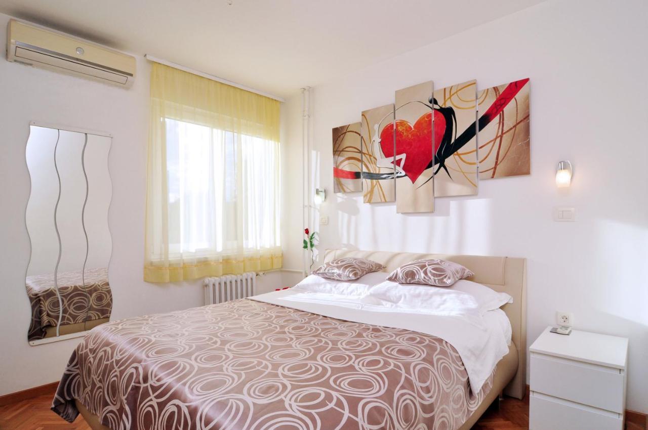 Full Equipped Flat Close To All Сплит Екстериор снимка