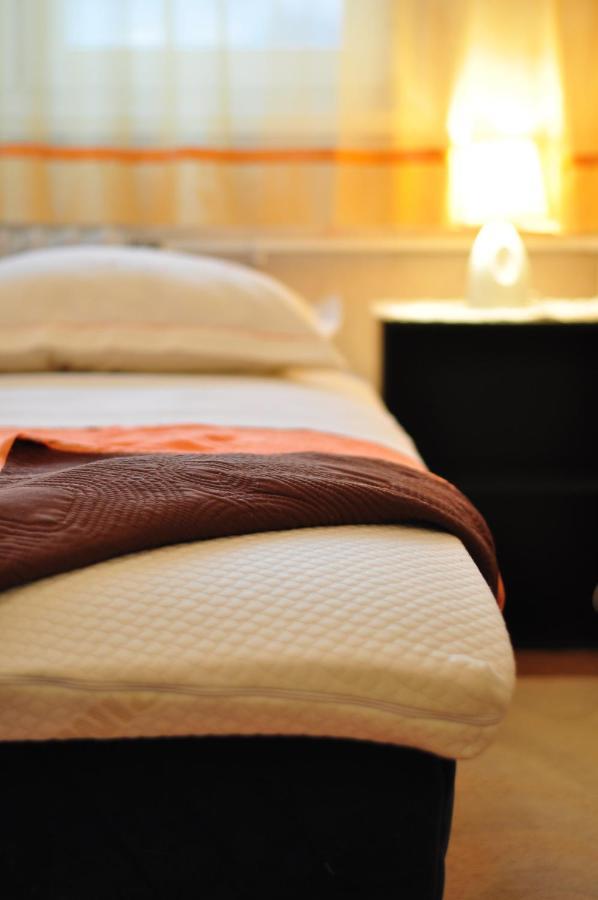 Full Equipped Flat Close To All Сплит Екстериор снимка