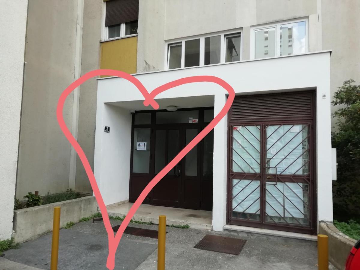 Full Equipped Flat Close To All Сплит Екстериор снимка